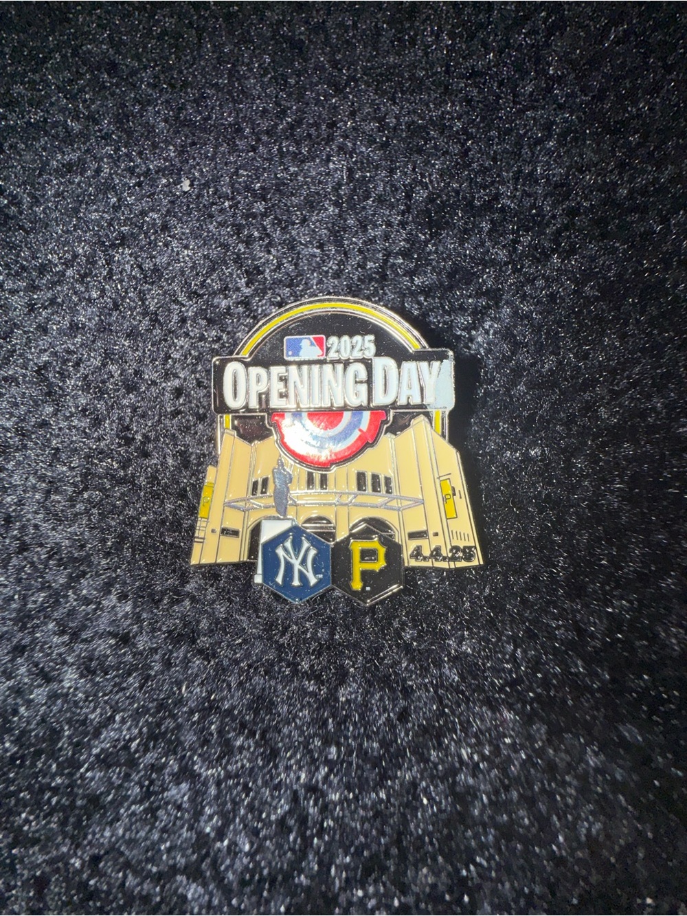 Pittsburgh Pirates MLB 2025 Opening Day Enamel Pin - Yankees vs Pirates
